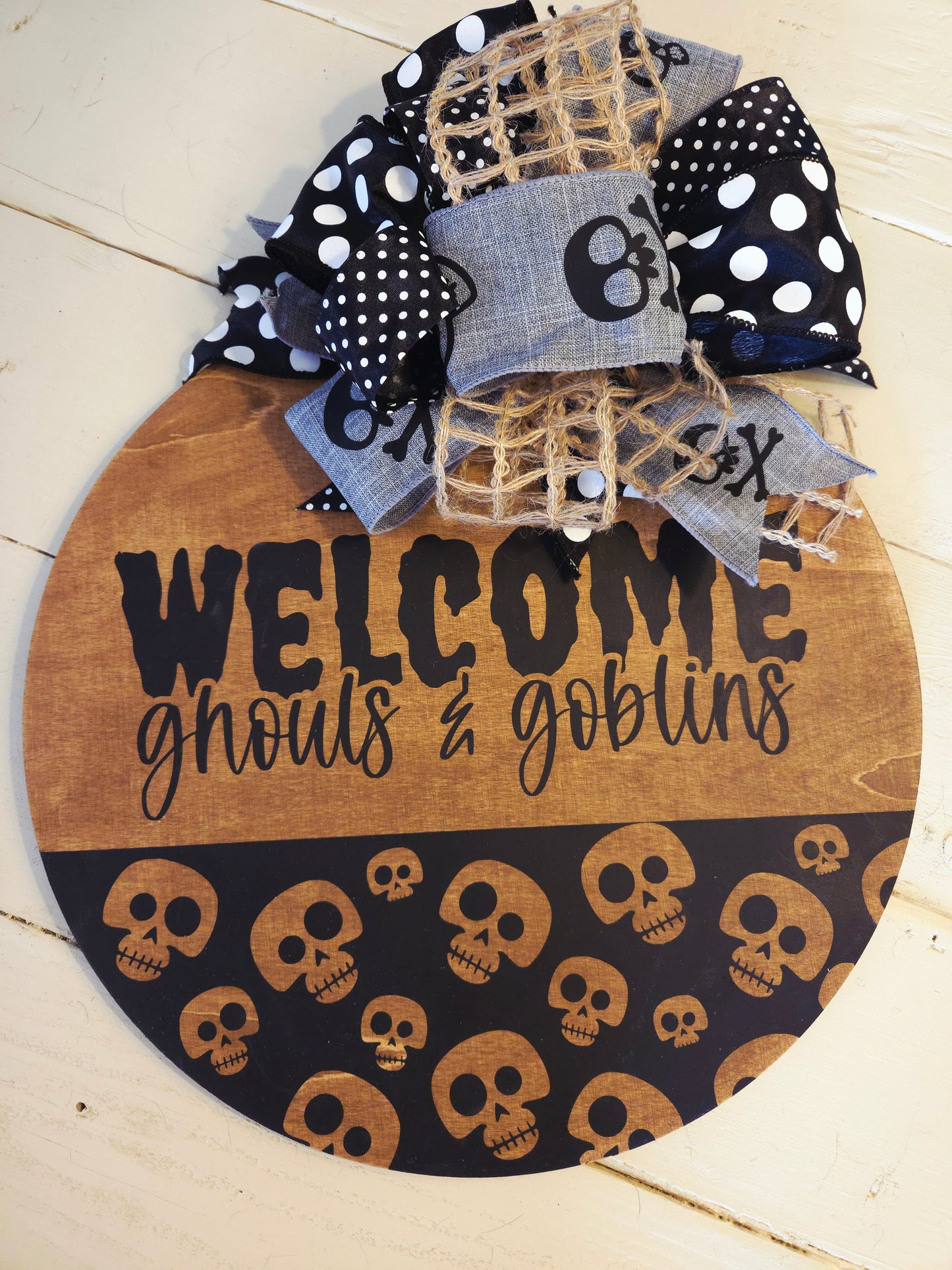 Welcome Ghouls & Goblins door hanger