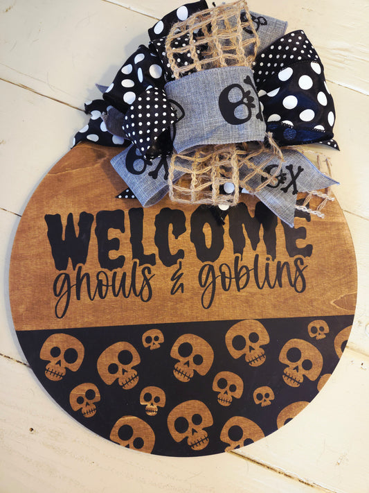 Welcome Ghouls & Goblins door hanger